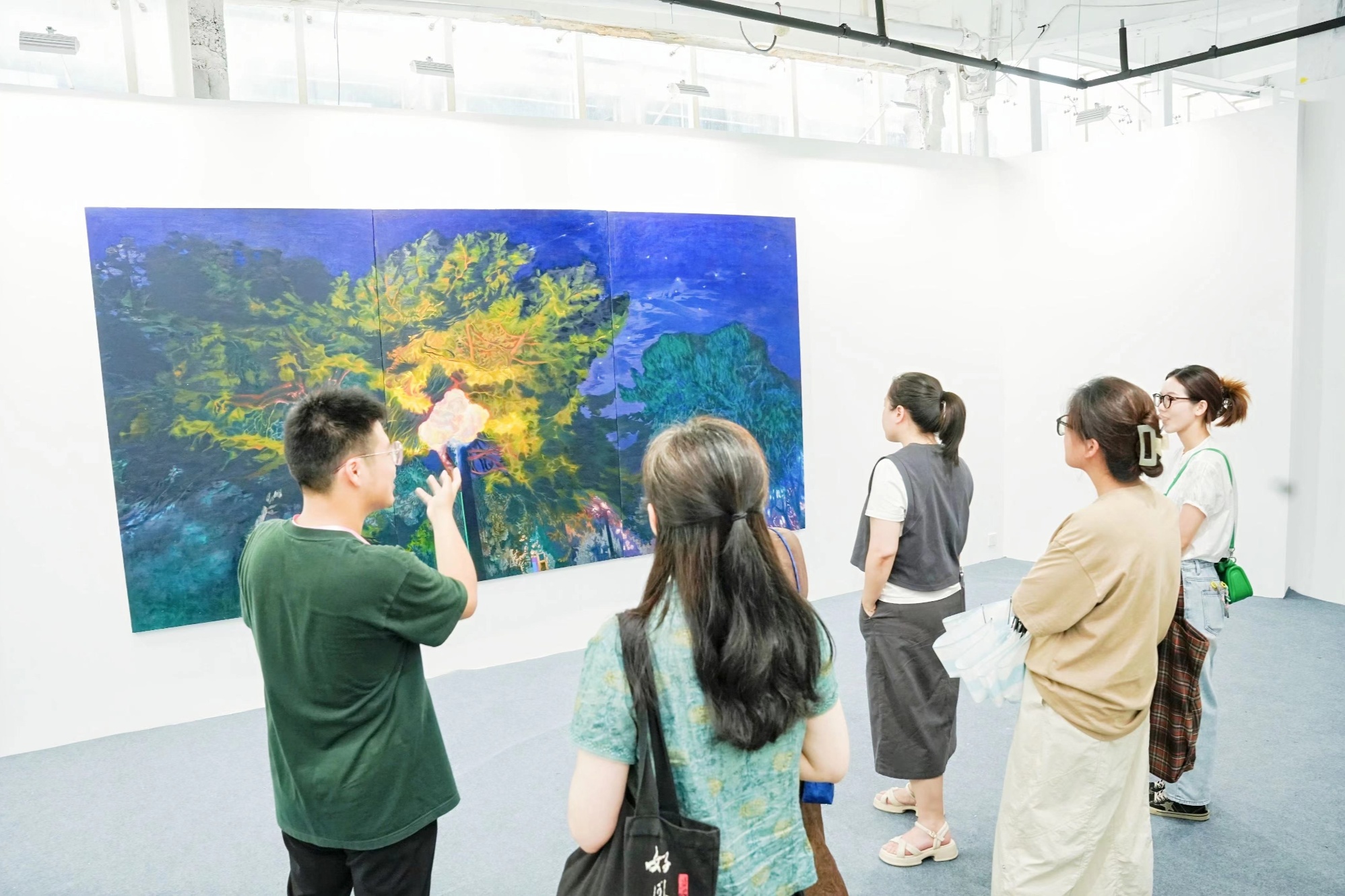 球速体育:“新星19”2024全国美院优秀毕业生提名展在宁波开展(图1)