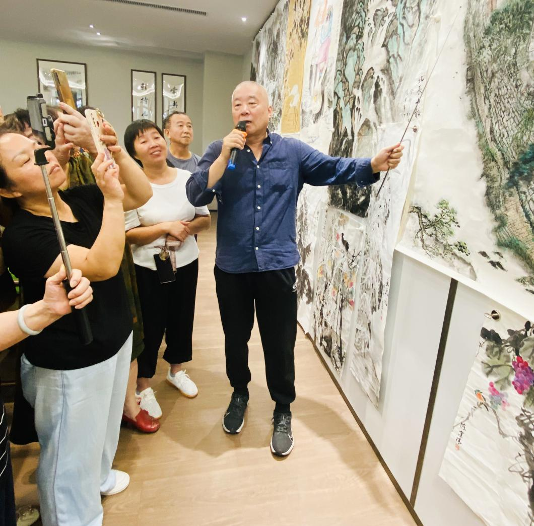 球速体育网站：厦门老年大学副校长兼厦门老年大学书画院院长周旻