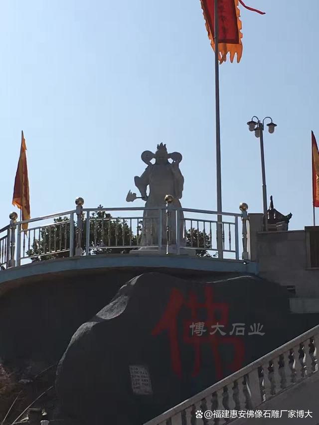 球速体育:石雕关公坐像的创意设计与现代审美(图2)