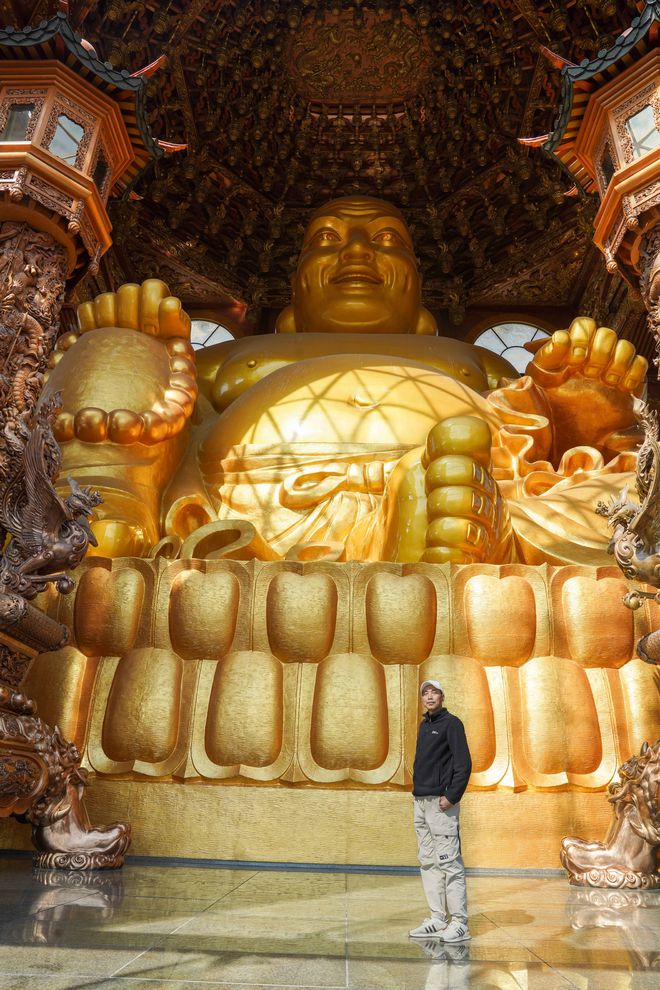 球速体育网站:广西的“小布达拉宫”内藏铜佛尽显东方建筑艺术的魅力(图1)