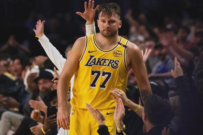 东契奇希望从湖人得到一座雕像这是一个现实的目标吗?(图4)