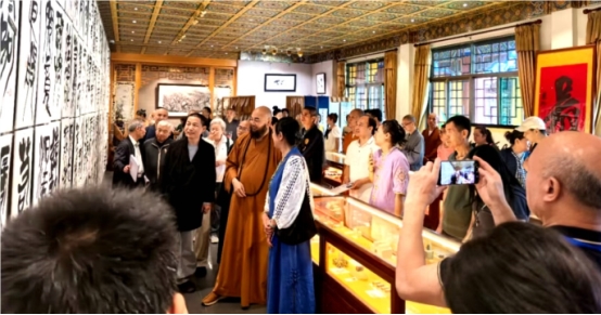 卢一心经书画艺术公益个展五一期间在东华禅寺展出(图6)