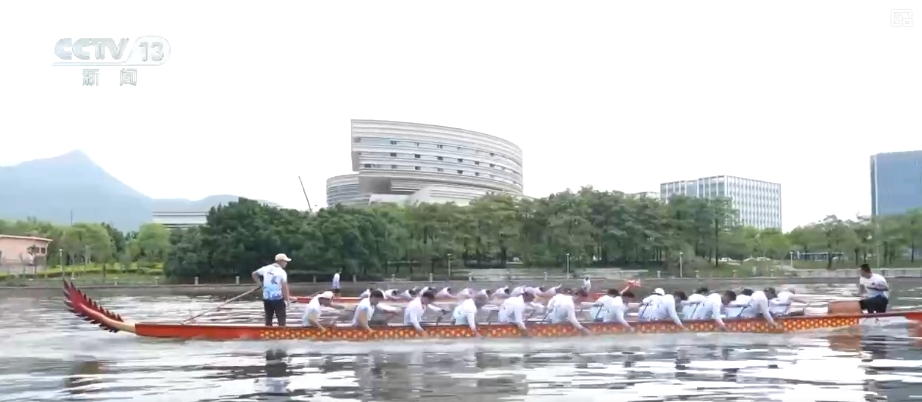 产业“忙”消费“热”百姓“乐”享新场景点燃消费“热引擎”(图3)