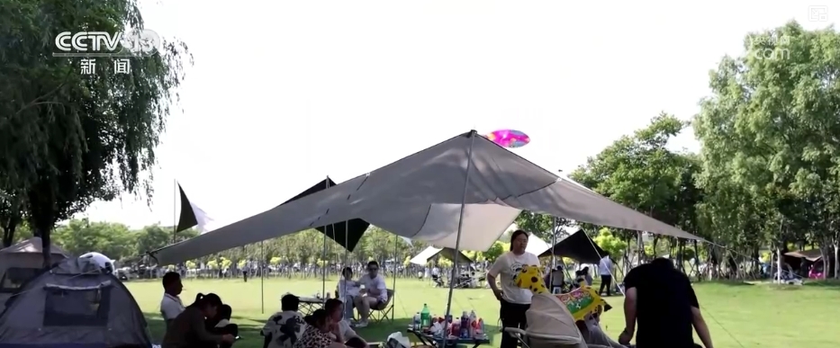 产业“忙”消费“热”百姓“乐”享新场景点燃消费“热引擎”(图11)