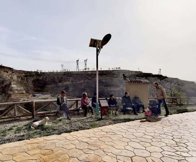 球速体育网站:石节子的艺术与生活丨万家星光(图3)