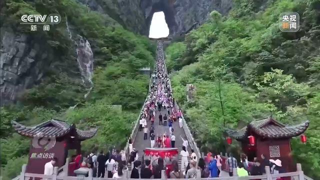 球速体育网站：耗资24亿的古城四年累计亏损超10亿停车场成唯