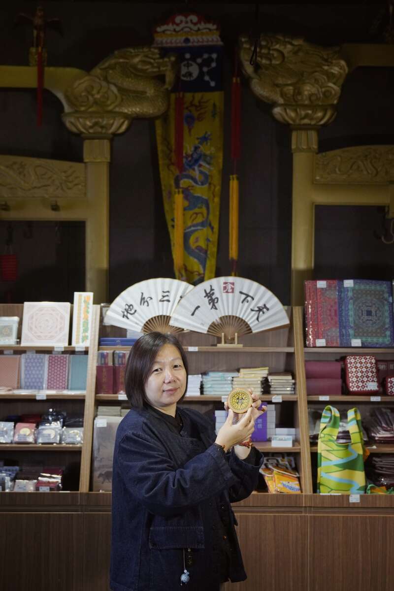 攒于掌心的文物史：天宫藻井冰箱贴走红背后