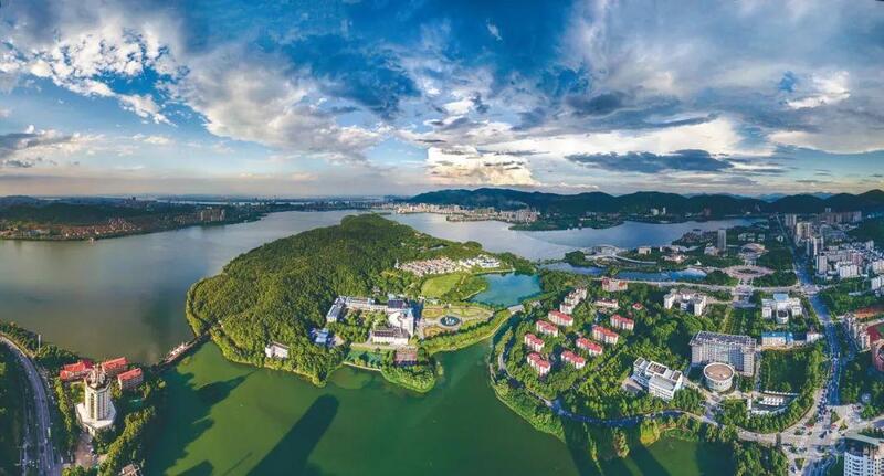 一半诗意一半烟火续写城市岁月长歌黄石市历史文化街区活化利用走