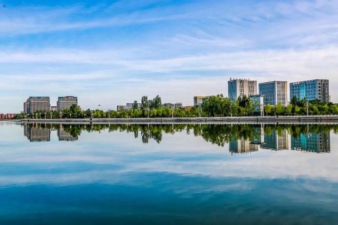 产业赋能呼和浩特高质量发展出圈出彩出色→(图5)