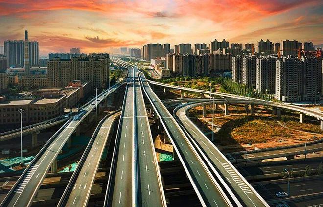 产业赋能呼和浩特高质量发展出圈出彩出色→(图9)