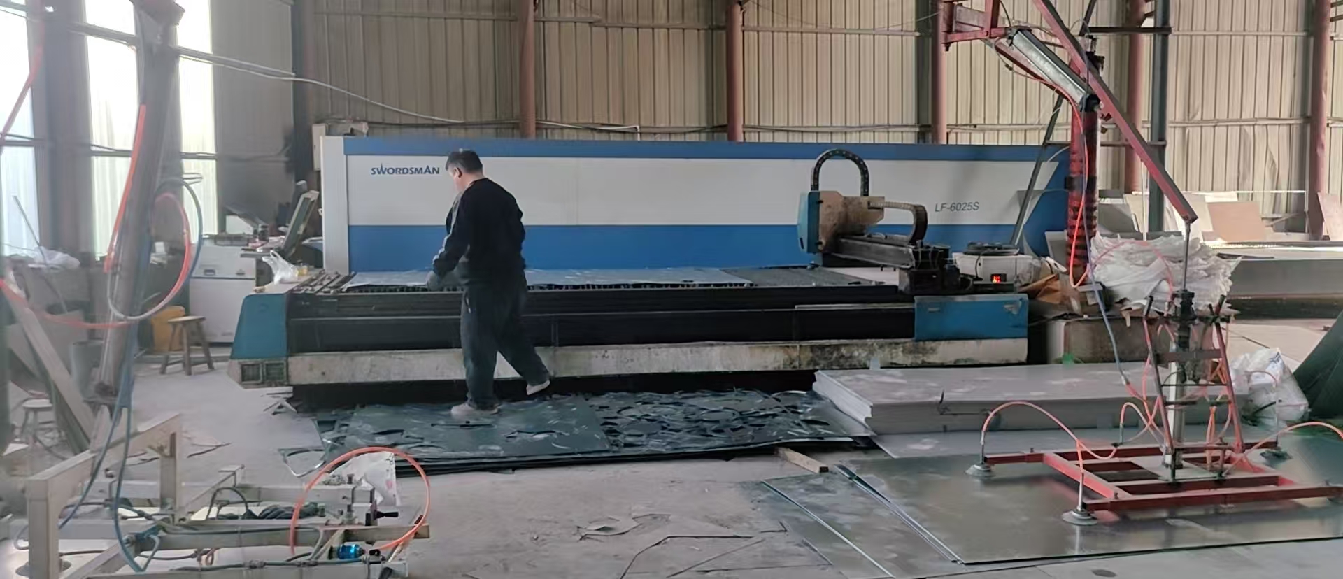 重塑城市天际线广西不锈钢雕塑服务商五强深度解析与选型指南(图1)